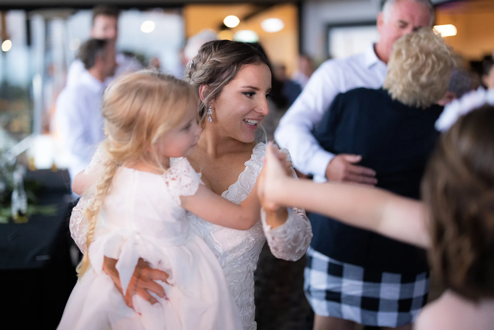 Sarah & Lee, wedding photograph 92