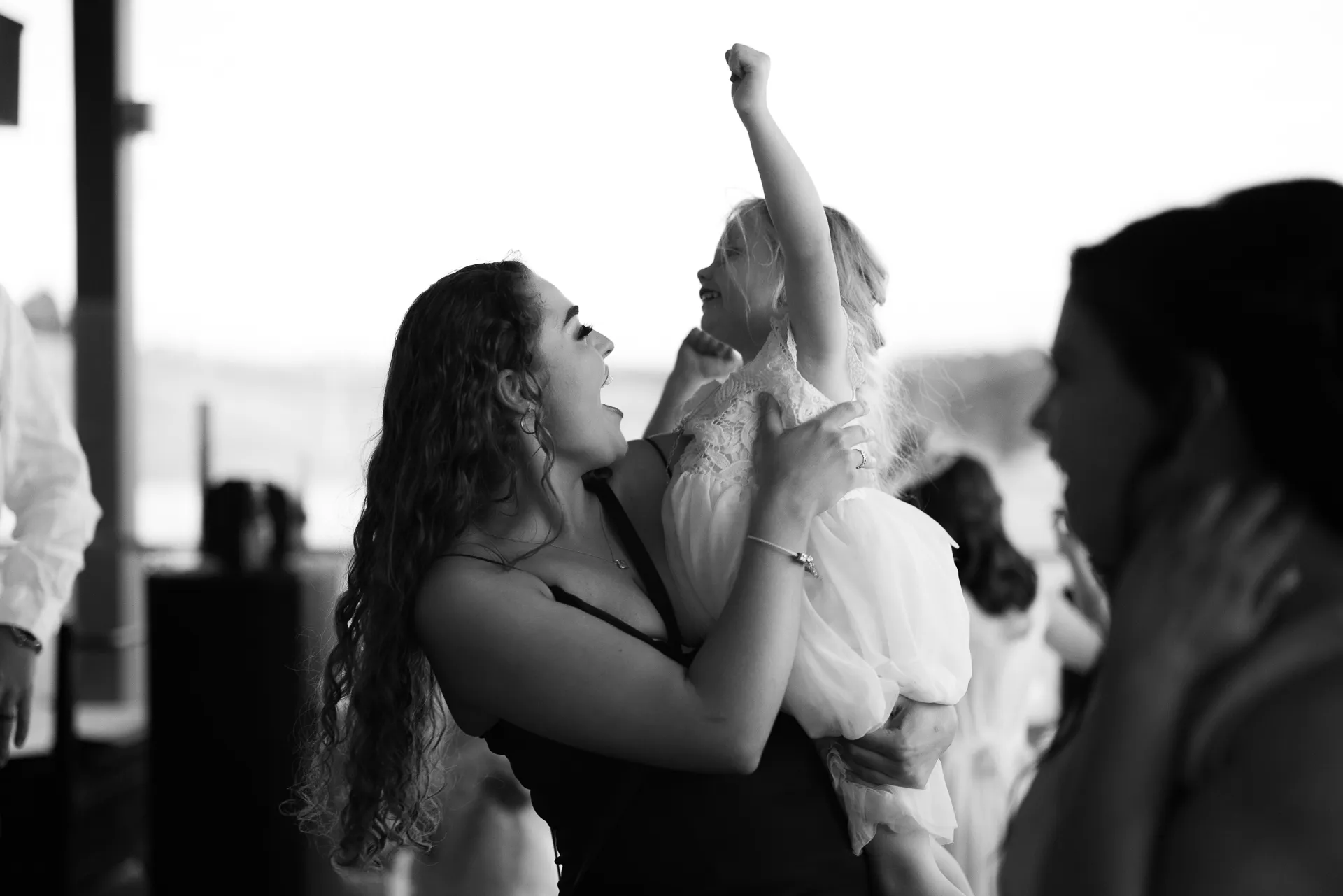 Sarah & Lee, wedding photograph 95